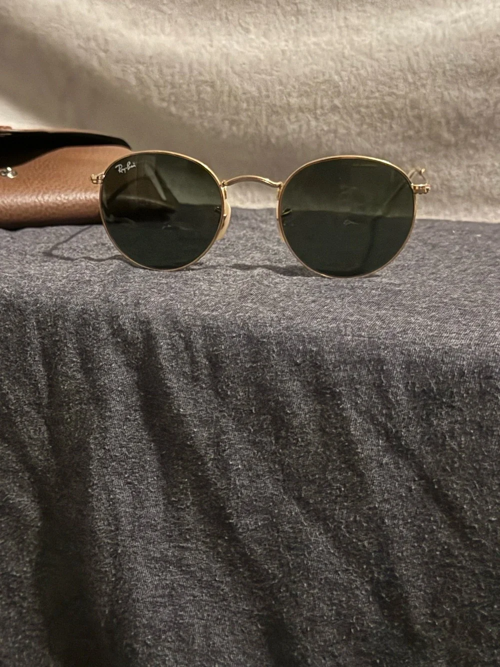 Ray-Ban Round Metal Sunglasses - Gold Frame with Dark Green Lenses